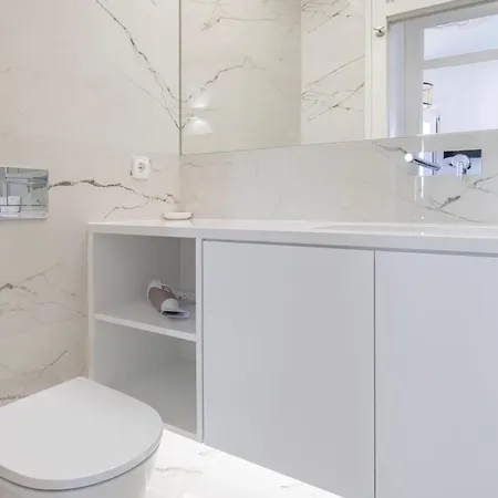 Hidden Oasis With Pool By Lovelystay Apartmán Lisboa