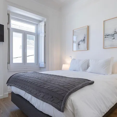 Hidden Oasis With Pool By Lovelystay Apartamento Lisboa