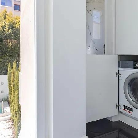 Hidden Oasis With Pool By Lovelystay Lejlighed *